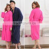 Flannel fleece robe 100% polyester plush bathrobe women/men sleepwear