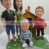 Custom Family Figurine thumbnail-1