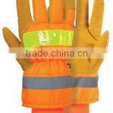 Cold Weather Reflective Gloves thumbnail-1