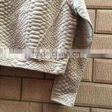 Stock Clothing Women Round Neck Grey Cropped Plain Cotton Sweatshirt thumbnail-4