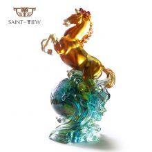 European Featured Crystal Art Glass Liuli Crfat Statue Standing Horse Sculpture