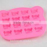 Wholesale High Quantity Eco-friendly Lesbian Bear Shape Silicone Chocolate Mould,soap Mold,diy Cake Mould thumbnail-3