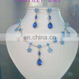 Necklace thumbnail-1