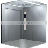 Freight elevator (four panels center opening)