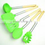 33058 Silicone Kitchen Cooking Utensils With Wooden Handle thumbnail-6