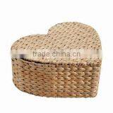 Wholesale Water Hyacinth Storage Basket With Heart Shape thumbnail-1