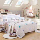 2016 Lovely Cartoon Style Summer Comforter Quilts Blanket/white Smile Design/twin Full Queen King Size Quilts thumbnail-1