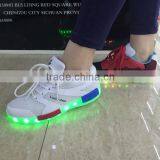Fashionable NMD Led Light Running Shoes Light and Soft for Men and Women Kids Runners thumbnail-3