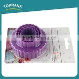 Toprank Custom Logo Printed Set Of 3 Flower Shaped Cookie Cutter Plastic Biscuit Cookie Cutter thumbnail-3