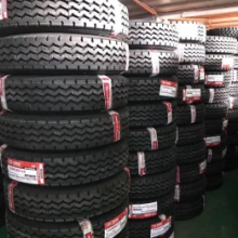 825R16 Two Lines Truck Tyre thumbnail-3