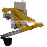 automatic ladle fluid feeding machine for die casting machine