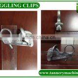 Plastic Hanger Hook Clip for Toggling Machine thumbnail-2