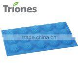 Silicone Cupcake Mold thumbnail-1