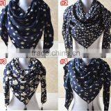 Wholesale 100% Cotton Printed Women Muslim Square Scarf With Tassel