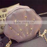 Wholesale Stylish Shell Pattern Ladiess pu Chain Bag With Shining Diamond thumbnail-2