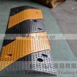 1000*320*45mm Durable Reflective Speed Hump Used in Intersection/heavy Strength Rubber Road Road Speed Hump for Crossing thumbnail-4
