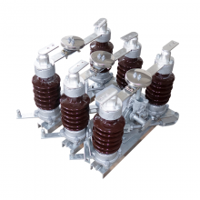 3-Pole Outdoor Isolation Switch With 5-Year Warranty and Compliance Testing thumbnail-1