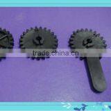 Round plastic gears with handle for opposite blade damper