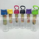 colorful fruit infused bottle 0.7 L BPA free plastic infusion bottle color box packing red color bottle