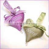 2014 hot sale in USA/European cosmetic company promotional gift silk tied sachet