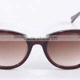 Round Sunglasses For Women thumbnail-2