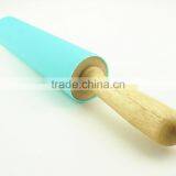 46018 Silicone Dough Pastry Flour Rolling Pin With Wooden Handle thumbnail-5