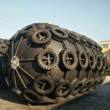 Ship To Ship Pneumatic Boat Rubber Fender With Tyre Chain Net