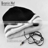 Uneed winter hat with headphones warm material factory price