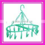 16 Clips Foldable Plastic Clothes Peg Hanger thumbnail-1