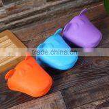 Colorful Animal Shape Silicone Oven Rack Guard Oven Glove Mit thumbnail-2