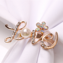 Lovers Metal Pearl Diamond Napkin Ring Holder for Valentine's Day thumbnail-1