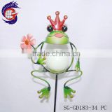 funny metal frog stick glow in dark garden ornament