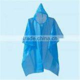 Disposable PE Raincoats With 3-4 Buttons thumbnail-6
