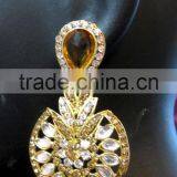 WHITE KUNDAN EARRINGS TIKA SET Gold Tone EARRINGS thumbnail-2