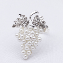 Grape Metal Napkin Ring Serviette Buckle Holder Wedding Party Banquet Decor thumbnail-3
