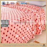 Yiwu China Suppliers Longfortune 100% Polyester Wholesale Thermal Protection Printed Coral Fleece Blanket Stocks thumbnail-4