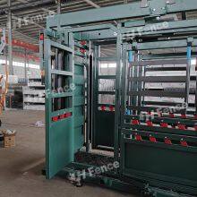 High Quality New Hydraulic Cattle Crush With Weighing Scale Essential Cow Farm Equipment thumbnail-3