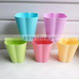 Colorful Flower Shaped Plastic Drinking Cup thumbnail-1
