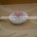 Factory Direct White Porcelain Jewelery Box With Flower Shape Design thumbnail-3