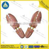 Hot Sale Fashion Expandable Cedar Shoe Tree Shoe Stretcher for Men With High Quality