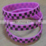 China Manufacture OEM Design Good Promotional Gifts Fitness Sports Silicone Bracelet thumbnail-4