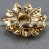 Fabulous Zinc Alloy Custom Rhinestone Cheap Crystal Metal Flower Brooch thumbnail-6