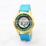 2017 Round Dial Vogue Women's Sexy Quartz Watch With Crystal Diamond