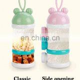 Wholesale New Design Portable Foldable Pet Feeder Outdoor Travel Pet Treat Bag thumbnail-3