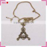 Eiffel Tower Necklace With Gear Decoration, Stainless Steel Chain Necklace thumbnail-2