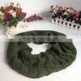 Factory Directly Sell Winter Knitted and Warm Fashion Scarf thumbnail-1