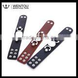 Fashionable Personalized Leather Bracelet thumbnail-2