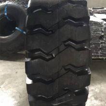 30 Forklift Tyre 17.5-25 Longgong Mine Pattern 23.5-25 Loader Tyre Abrasion Resistance on Sand and Stone Pavement thumbnail-3