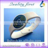 AAA Quality Low Price MIFARE Classic 1K Baseball Bracelet Fitness Wristband Thermal Wristband China Supplier