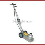 Floor Hydraulic Jack thumbnail-1